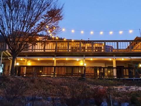 Youngwol River and Stars Pension