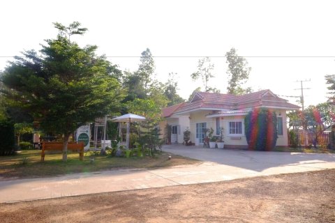 莫拉限鹏蓬度假村(Prompong Resort Mukdahan)