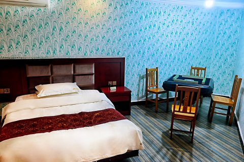 蒂格酒店(普定凯旋城店)