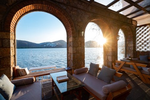 归岸·sle Haven日出海景隐宿(大理洱海店)