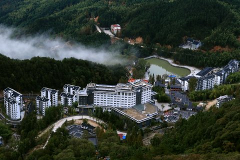 薄刀峰度假酒店