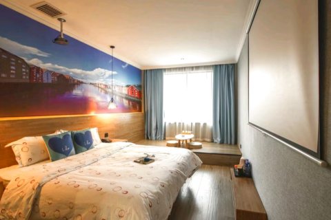 张家港美旭风尚酒店(曼巴特购物广场店)