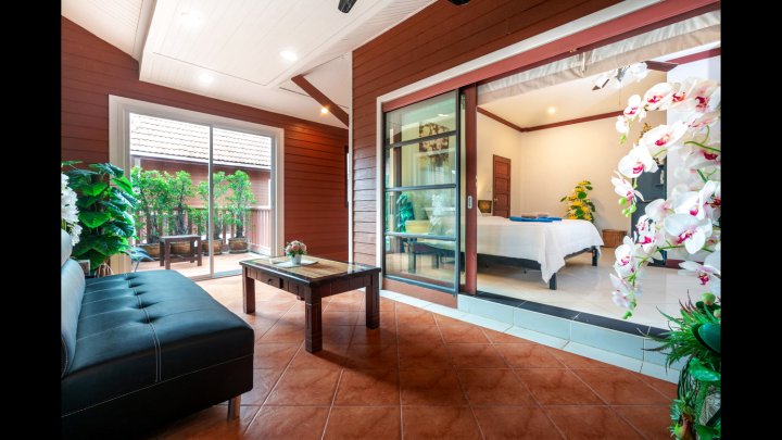 Naiyang Beach - 2 Bedroom Pool Villa
