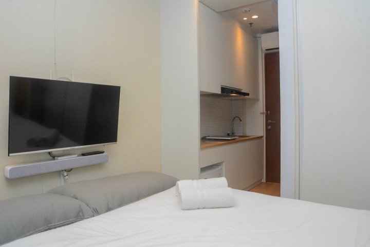 Best Studio Room with Wall Bed Tifolia Apartment