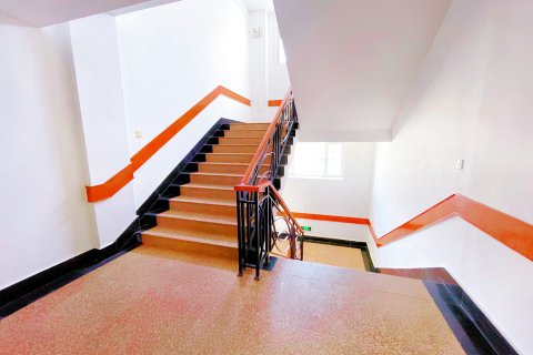 泊住·裕龙阁酒店(营口客运站店)