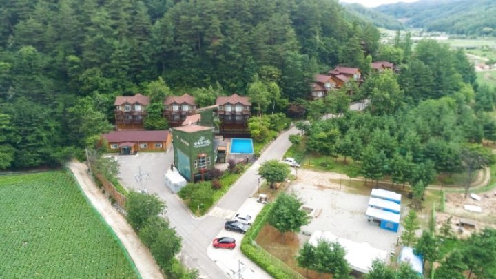 Pyeongchang Sinwon Forst of Morning Calm Pension