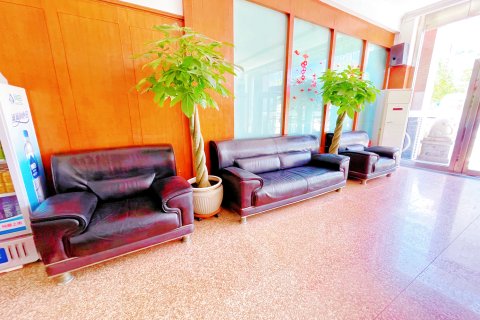 泊住·裕龙阁酒店(营口客运站店)