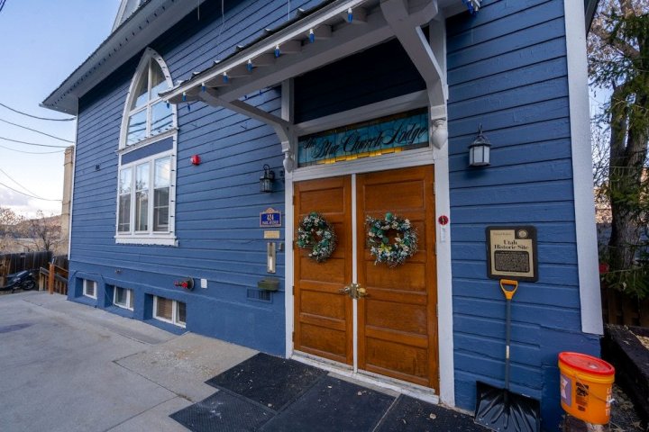 The Blue Church Lodge