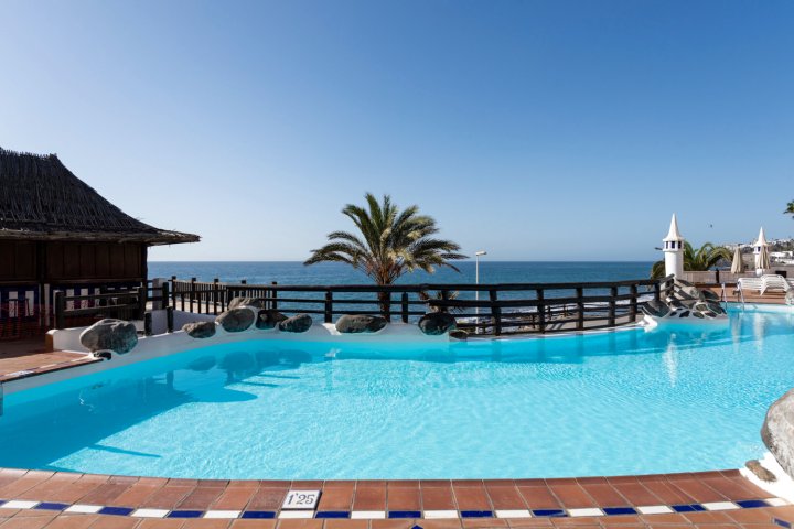 Ocean Balcony View&Pool P69 by CanariasGetaway