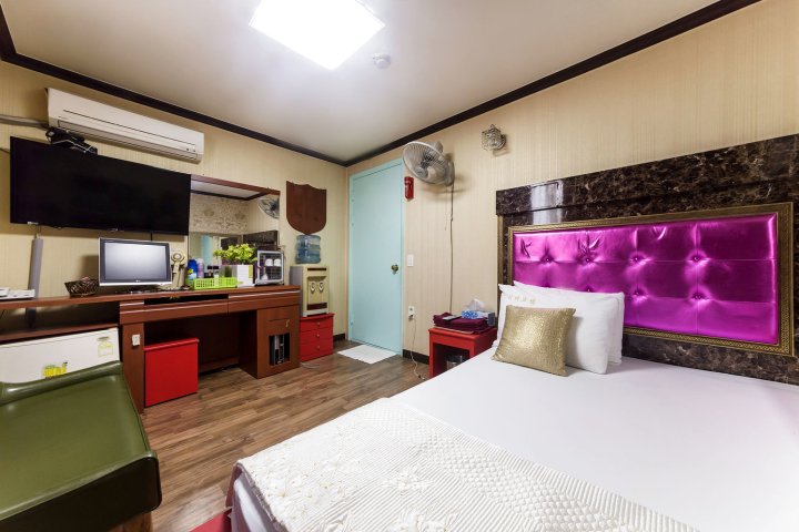 Pocheon Shilla Motel