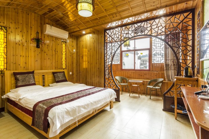 李坑大夫第民宿(秋李段1号分店)