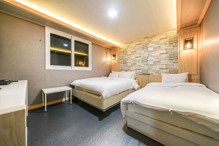 Gumi Wonpyeong Hotel Jess