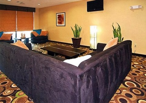 品质套房酒店(Quality Suites)