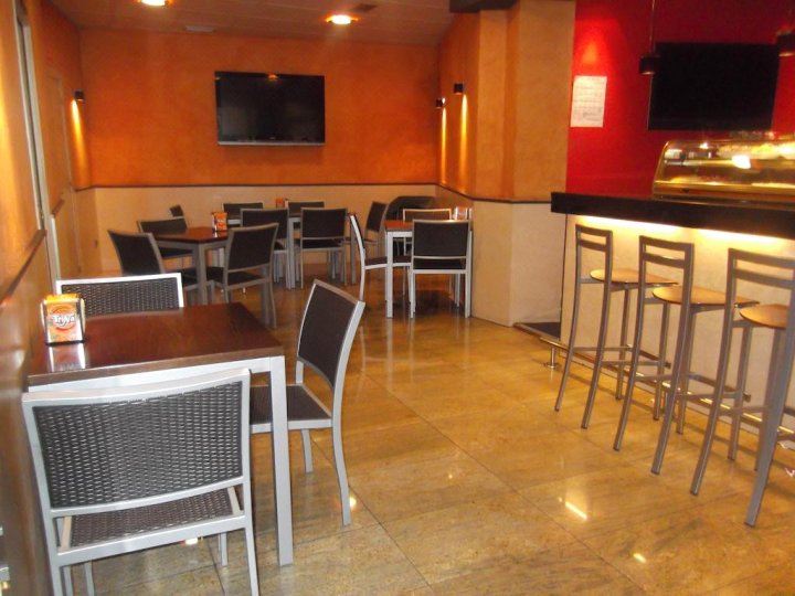 Hostal Cafeteteria Goya