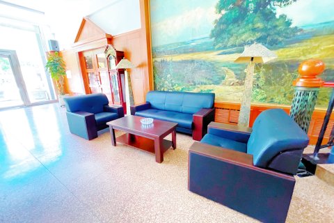 泊住·裕龙阁酒店(营口客运站店)