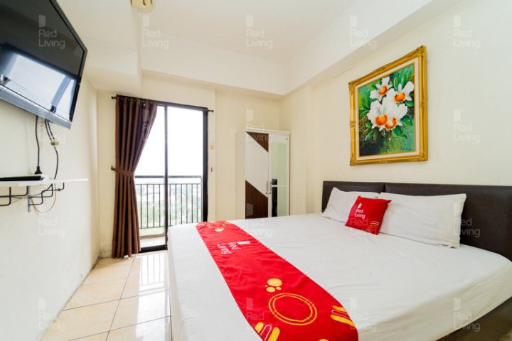 RedLiving Apartemen Tamansari Panoramic - Santuy Agency Lobby P1 9
