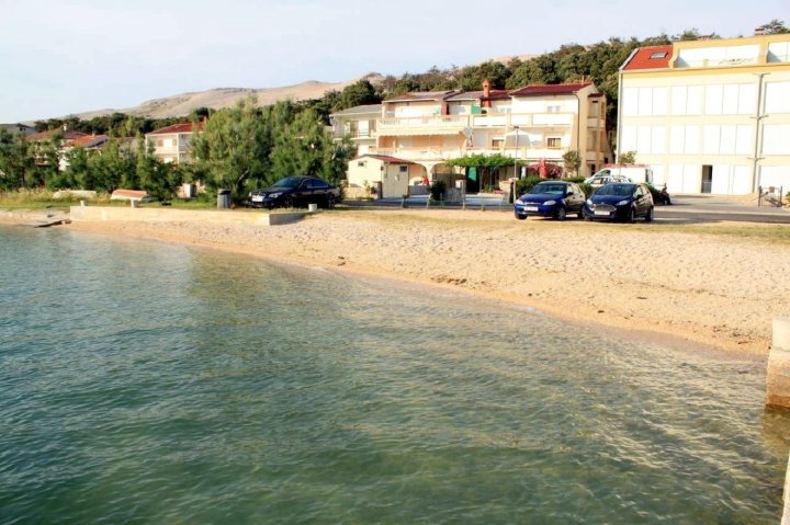 Stjepan-离海滩10米-A2(Stjepan - 10m from Beach - A2)