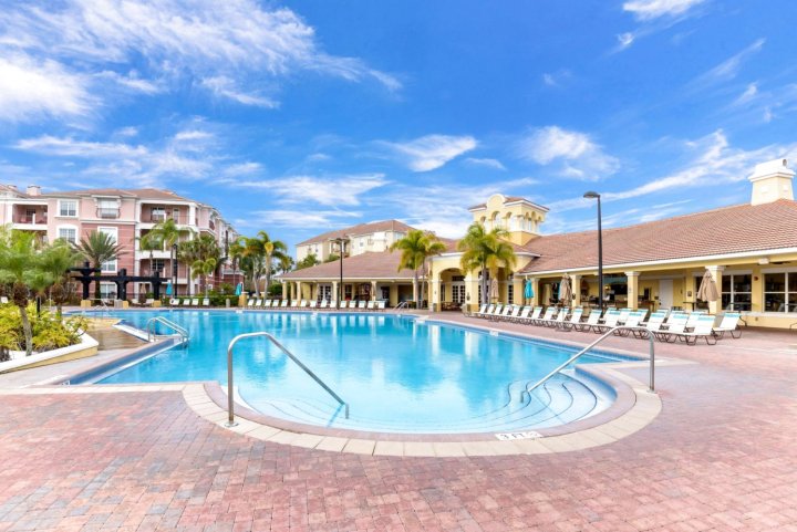 Upscale 3Br Condo - Family Resort - Pool and Hot Tub!