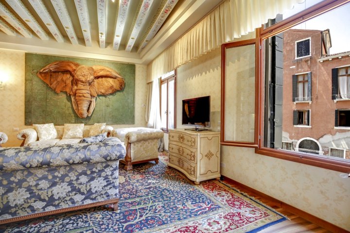 威尼斯圣赛菲罗套房公寓酒店(San Severo Suite Apartment Venice)