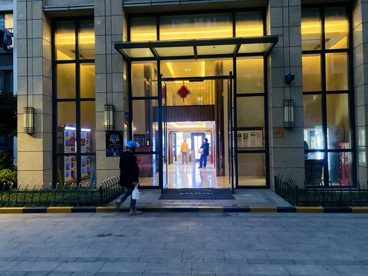 速战电竞公寓酒店(弘阳广场店)