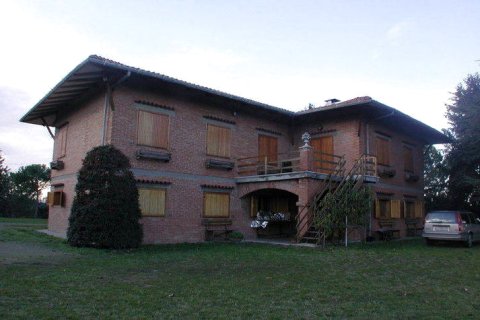 Exquisite Villa in Cesena with Sauna