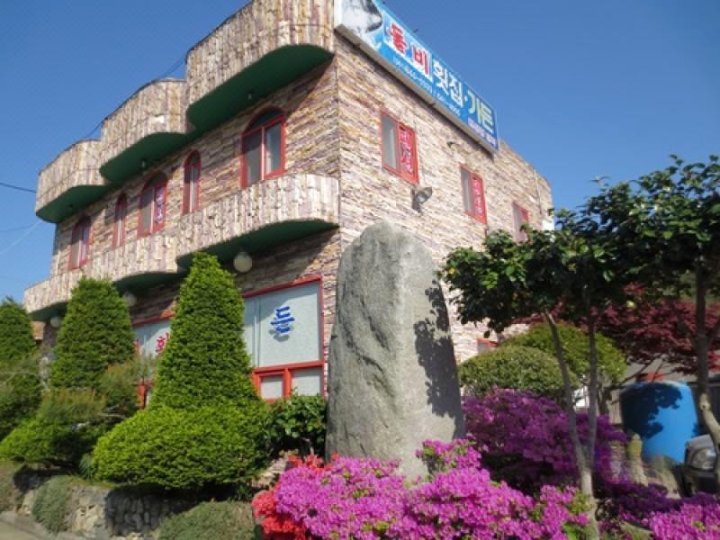 Yeosu Dolby Pension