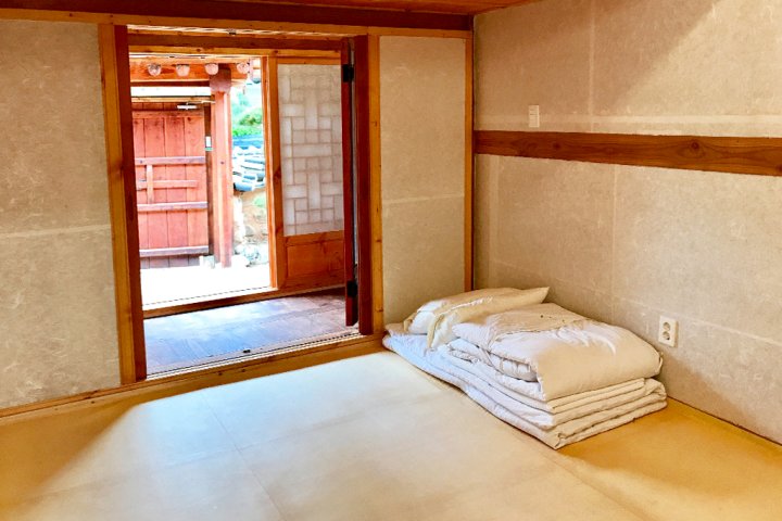 Jeonju Gaeunchae Hanok Stay 2nd Branch