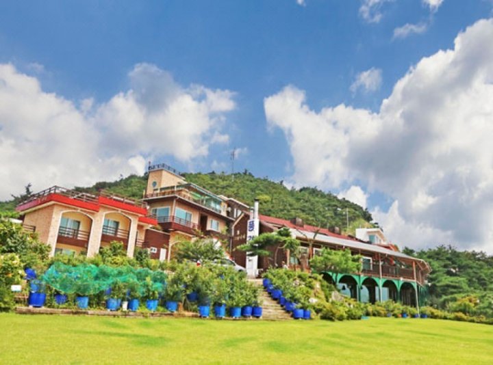 Taean Poonggyung Resort