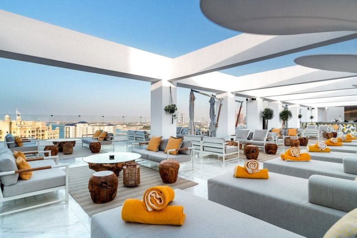 迪拜朱美拉五住宅棕榈白金度假屋酒店(Platinium Holiday Home at Five Residences Palm Jumeirah Dubai)