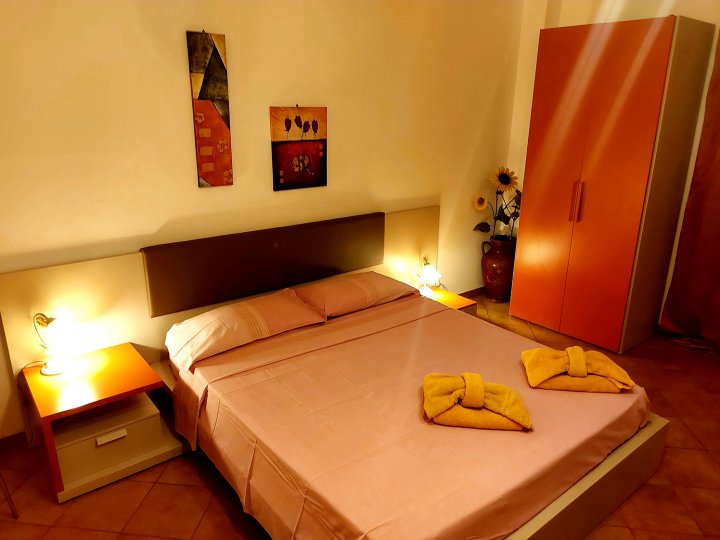 Room in Guest Room - Spend Little and Enjoy Sicily