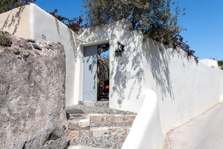 Casa House in Santorini