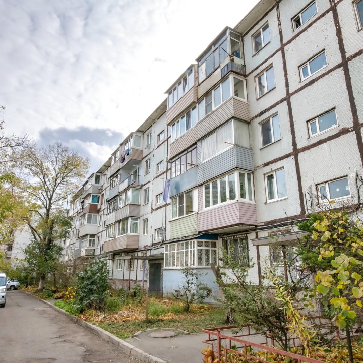 Top House on Krasny Znamya Avenue