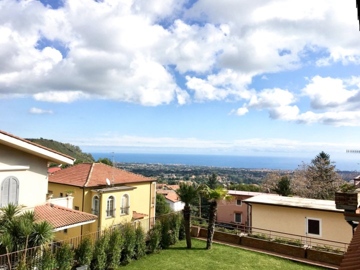 Etna Villa Alba Chiara - Sicilian Villa with Private Pool on the Slopes of Etna