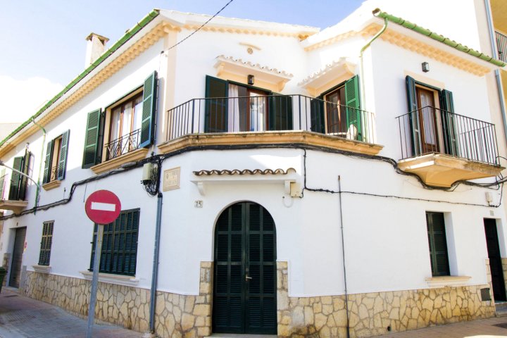 Beautiful Sunny Majorcan House Near the Beach