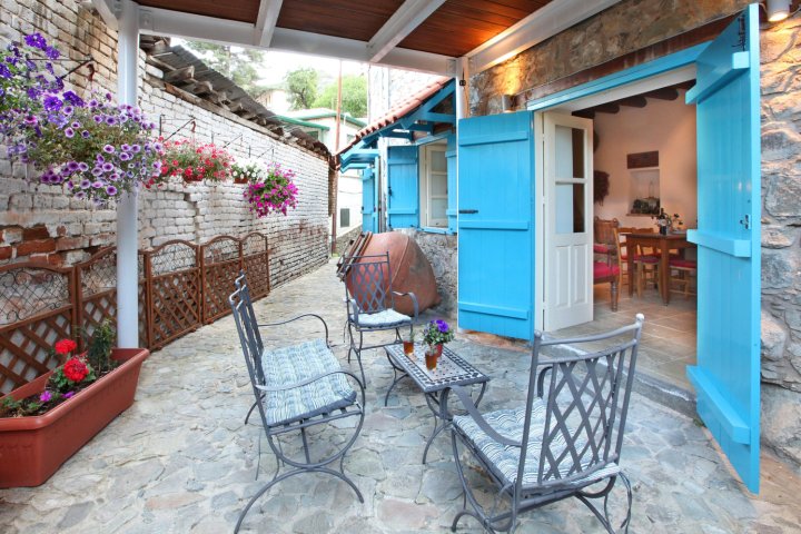 卡洛帕纳伊奥提斯 1 房小屋酒店(Kalopanayiotis 1-Bedroom Cottage)