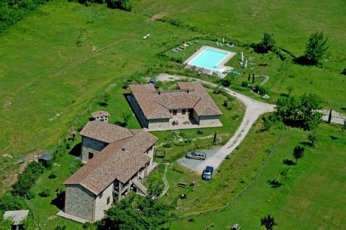 Farmhouse with Small Lake Swimming Pool Private Terrace Garden and Sheep