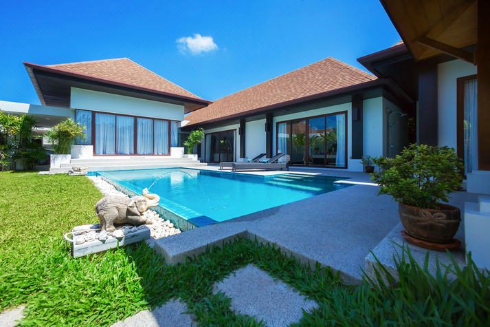 苏克森拉威海滩龙兰吉热带别墅(Villa Iorangi by TropicLook Suksan Style Rawai Beach)