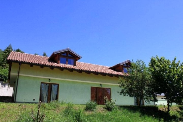 吉内普罗农庄家庭旅馆(B&B Agriturismo Il Ginepro)