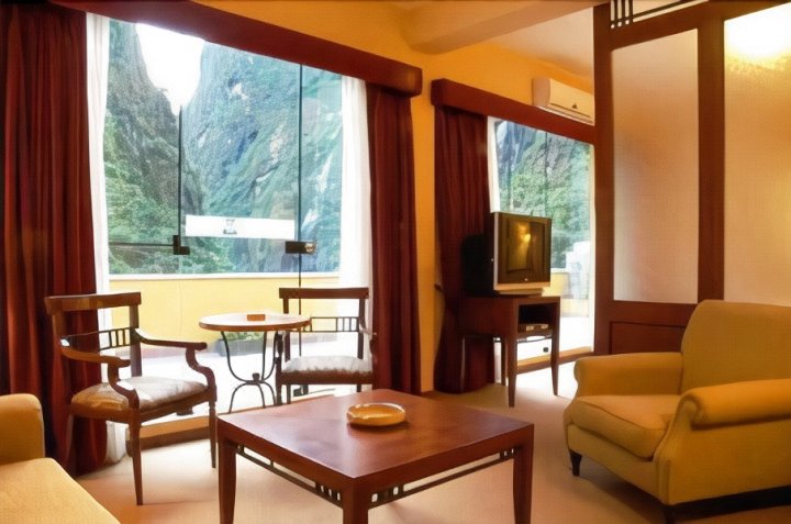 Hatuchay Hotels Machu Picchu