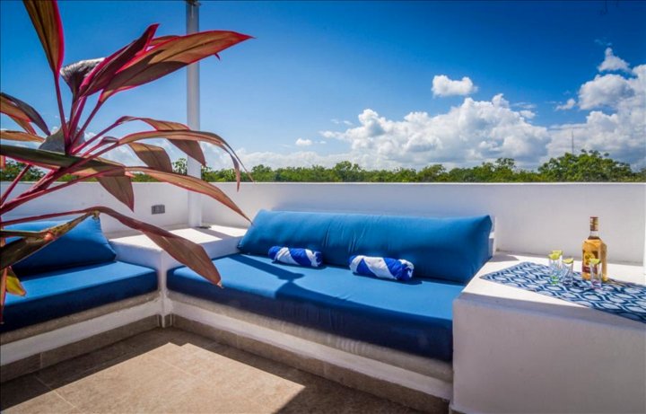 Condo in Tulum with Private Jacuzzi and Rooftop