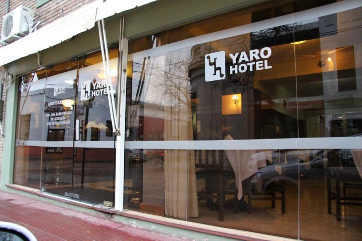 Hotel Yaro