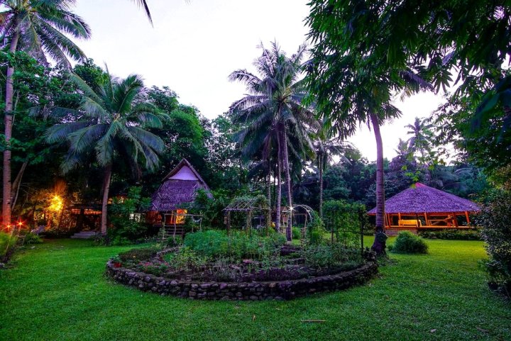 快乐佛陀河滨度假屋(Happy Buddha River Retreat)