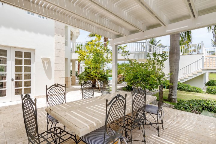 在Puntacana度假村俱乐部出租的豪华两层别墅 - 带厨师、管家、女佣和游泳池(Luxury 2 Levels Villa for Rent at Puntacana Resort Club - Chef Butler Maid Pool)