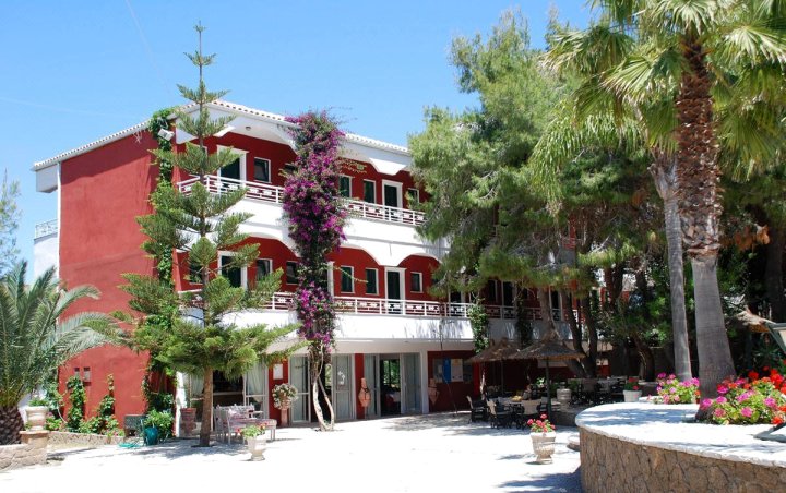 威斯历考斯海滩酒店(Hotel Vasilikos Beach)