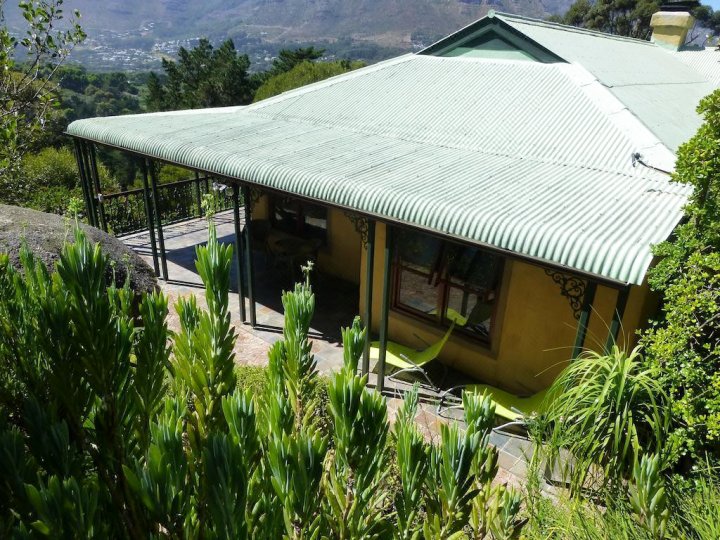 因塔巴山林小屋旅馆(Intaba Lodge)
