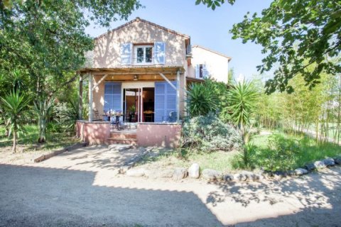 普雷斯德拉普莱吉奥赛德巴斯蒂亚度假屋(Holiday Home 150m from The Beach in Corsica)