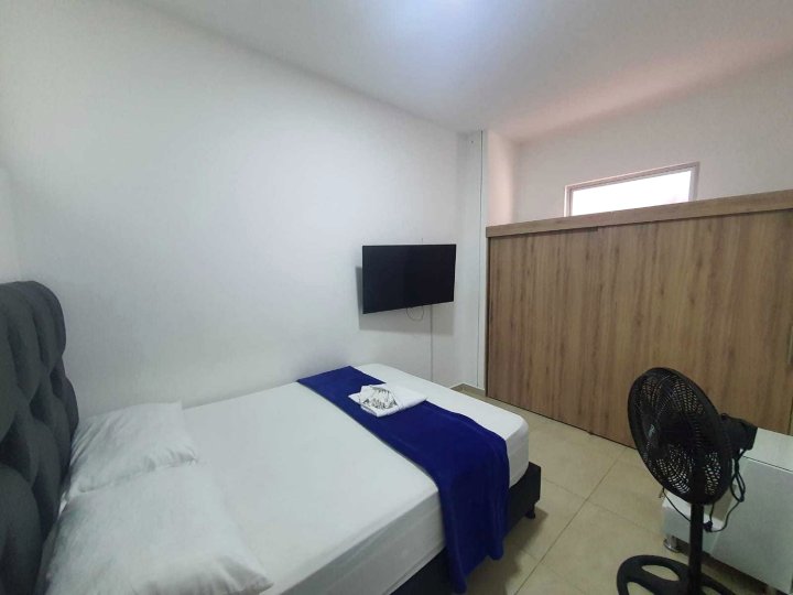 Apartamento 2 Alcobas Estadio Piso 2 Con Patio