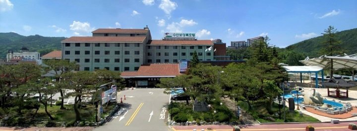 水安堡常绿酒店(Suanbo Sangnok Hotel)