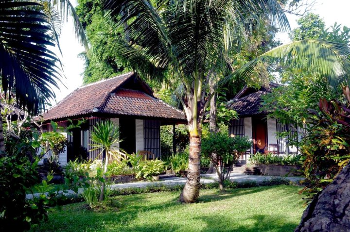 巴厘岛普里克拉帕花园别墅酒店(Puri Kelapa Garden Cottages Bali)