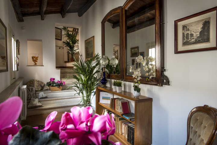 Residence Torremuzza - Charming House in the Heart of Palermo with Lovely View